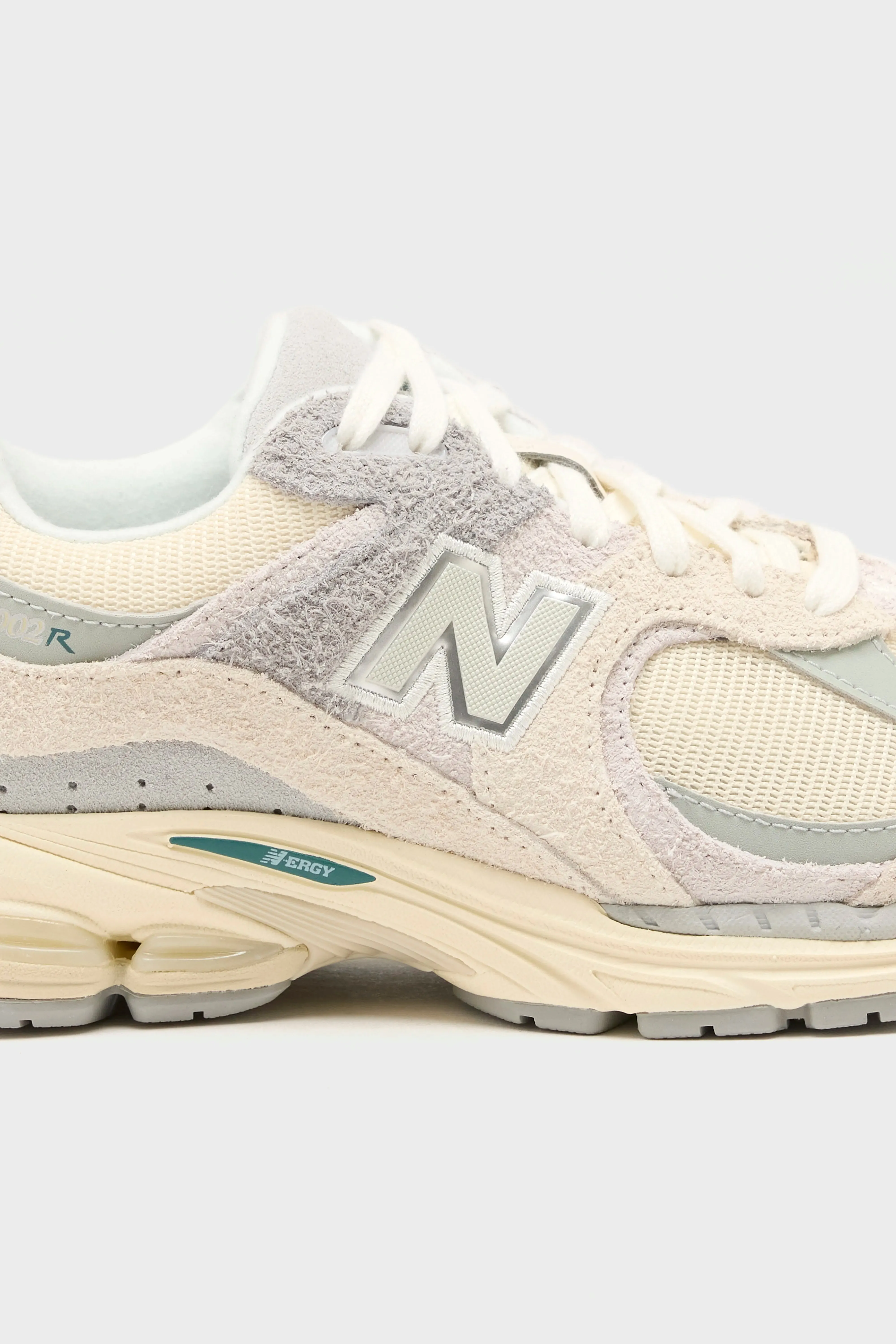 2002R for Women  (251 / W / CREAM)