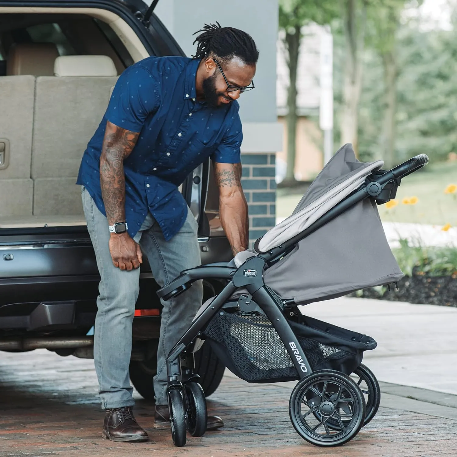 Chicco Bravo LE Trio Travel System, Bravo LE Quick-Fold Stroller with KeyFit 30 Zip Infant Car Seat, Car Seat and Stroller Combo | Harbor/Navy