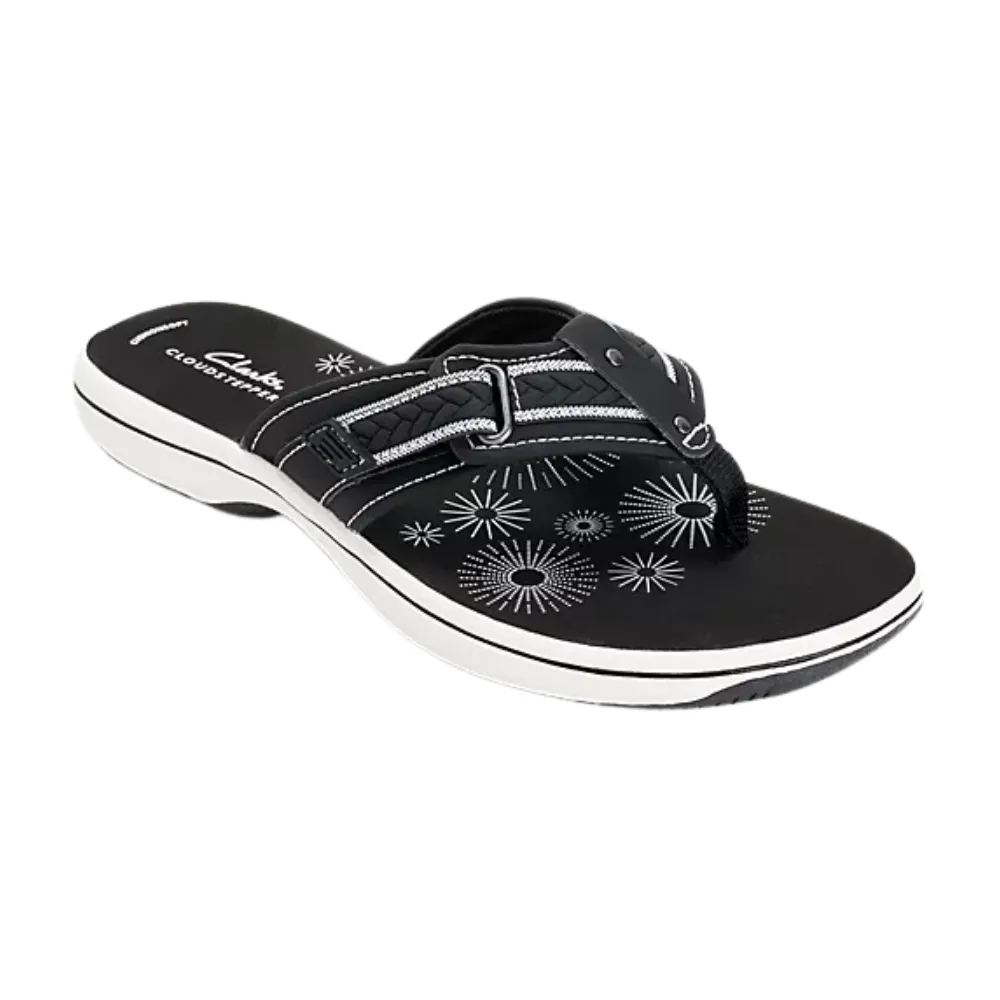 Clarks Women's Breezey Sun H Comfortable Braided and Stitching Strap Slip-On Sandal, Black