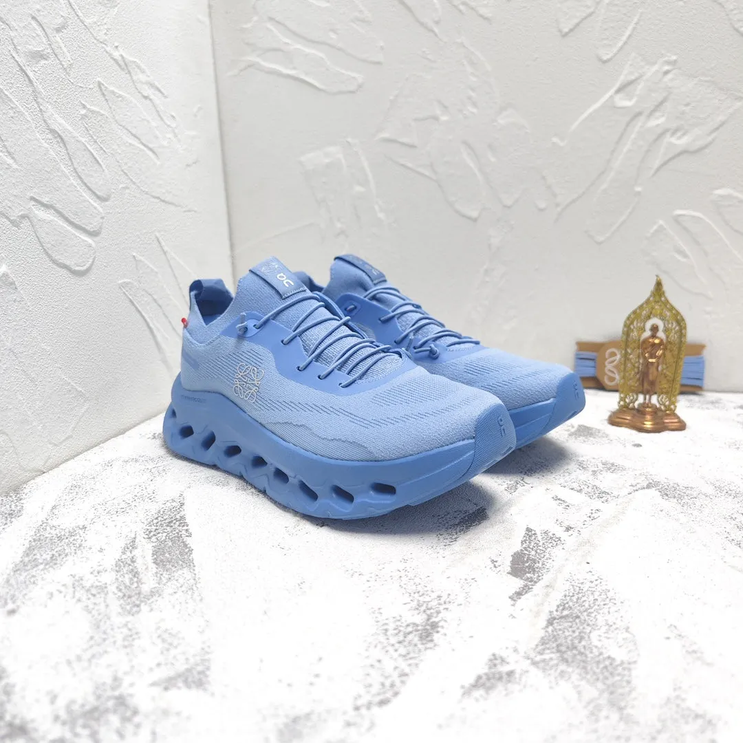 CLOUDTILT SNEAKER IN CORNFLOWER BLUE RECYCLED POLYESTER
