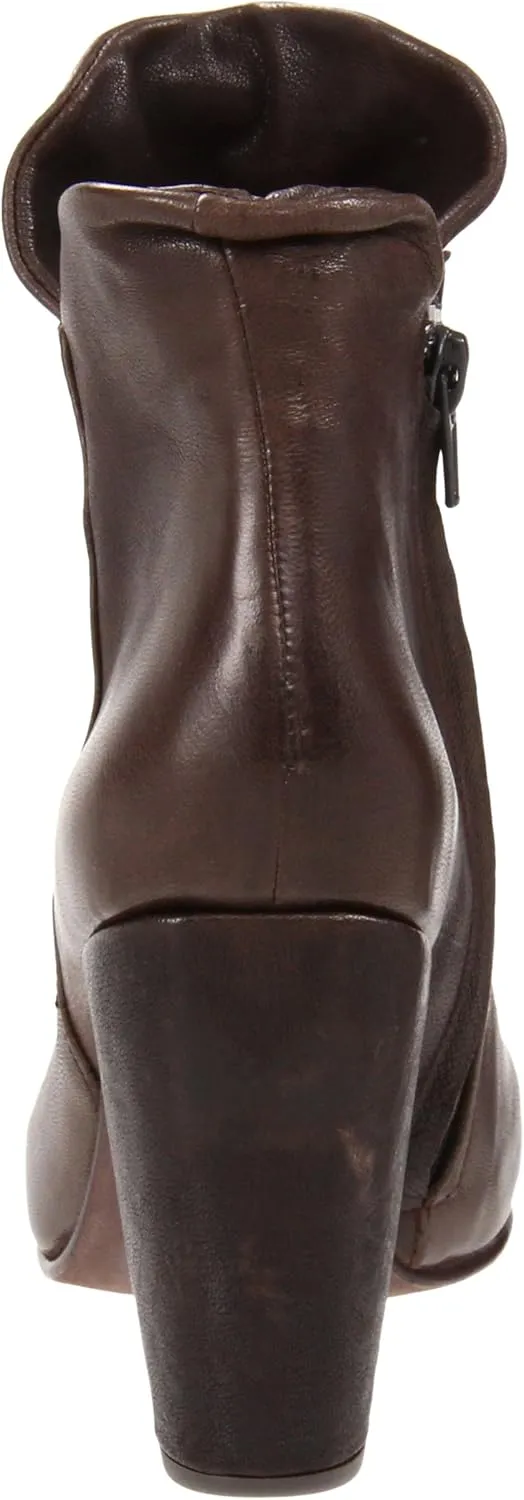 Coclico Women's Capote Ankle Boot