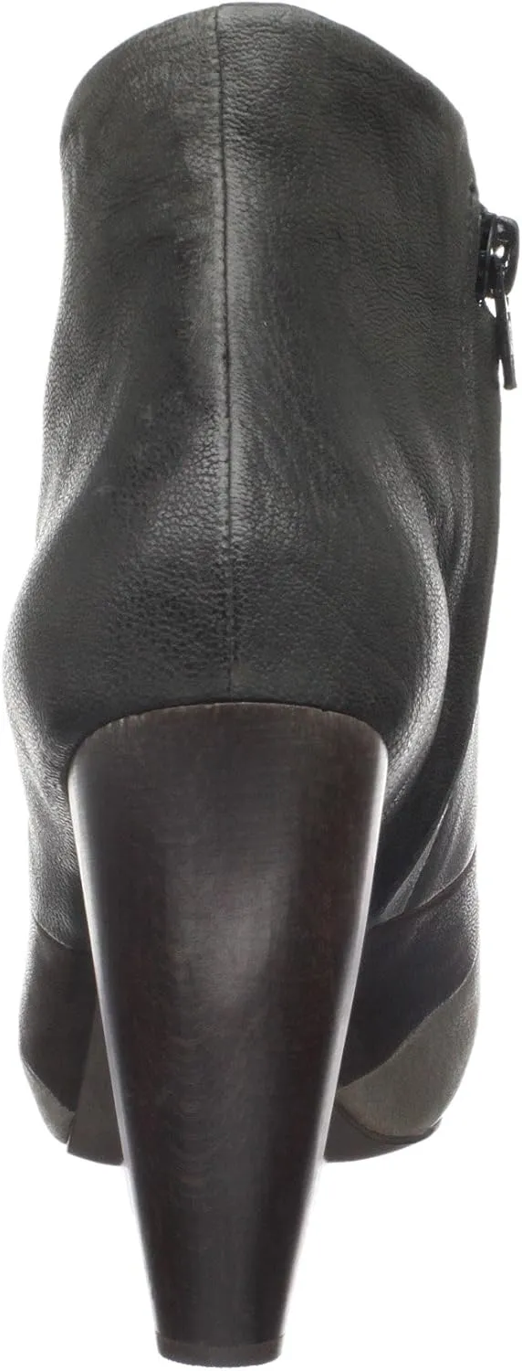 Coclico Women's Lessing Ankle Boot