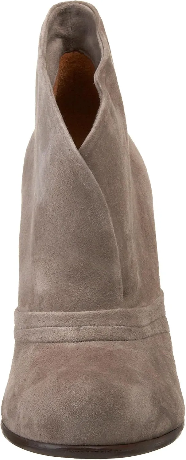 Coclico Women's Outro Ankle Boot