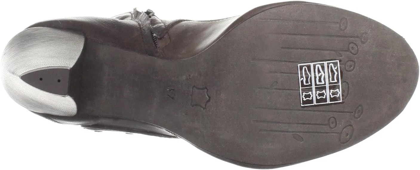 Coclico Women's Pishku Ankle Boot