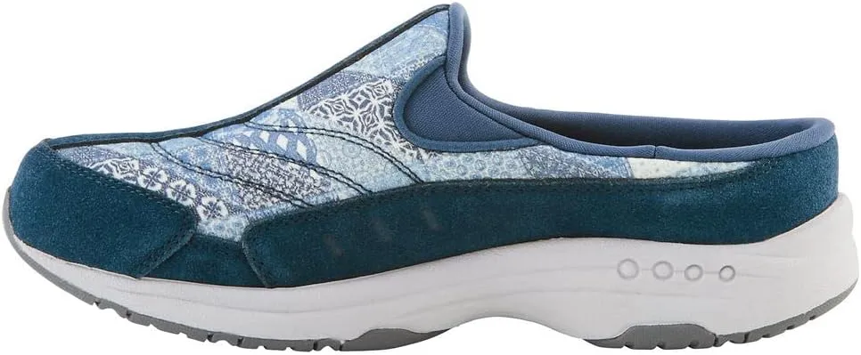 Easy Spirit Women's Traveltime Slip-On