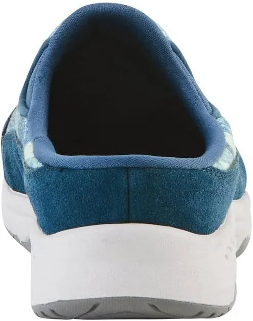 Easy Spirit Women's Traveltime Slip-On