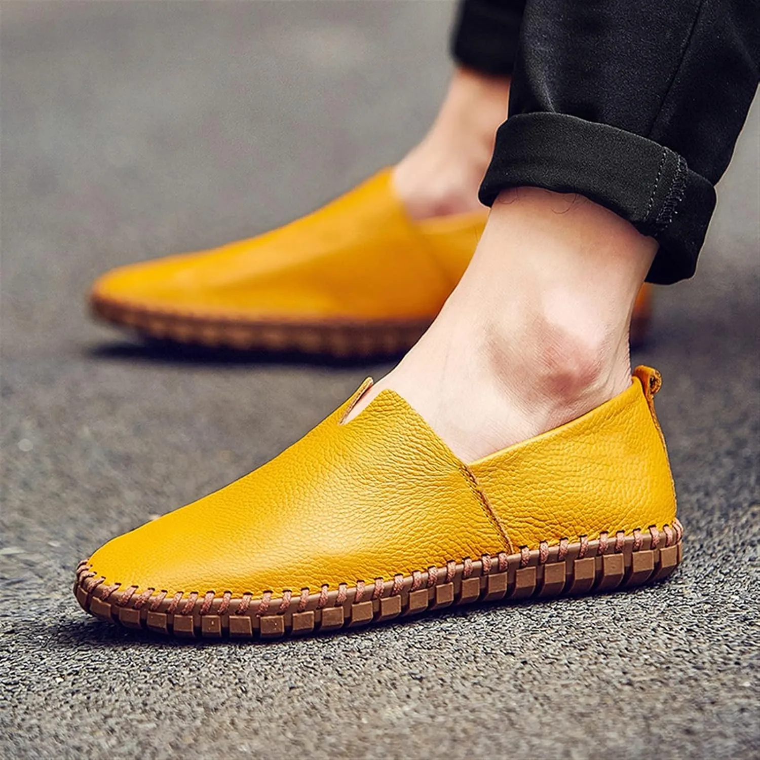 Easy to Put and Remove Loafer Shoes for Men Cowhide Stitching Details Round Toe Comfortable Resistant Flexible Driving Slip On for All Occasions