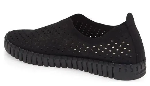 Isle Jacobsen Tulip 139  Women's Black/Black Perforated Slip-On Comfort Shoe