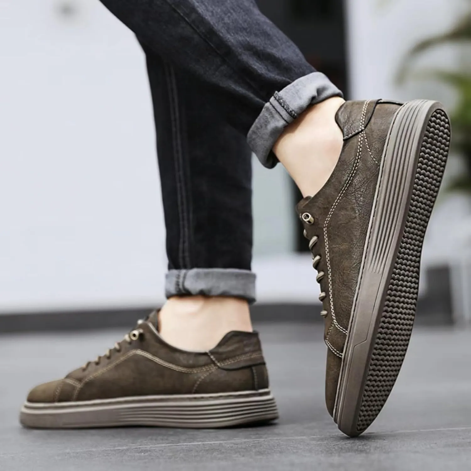Mens Casual Slip-on Leather Sneakers with Elastic Band Classical Retro Breathable Flats Walking Oxford Shoes
