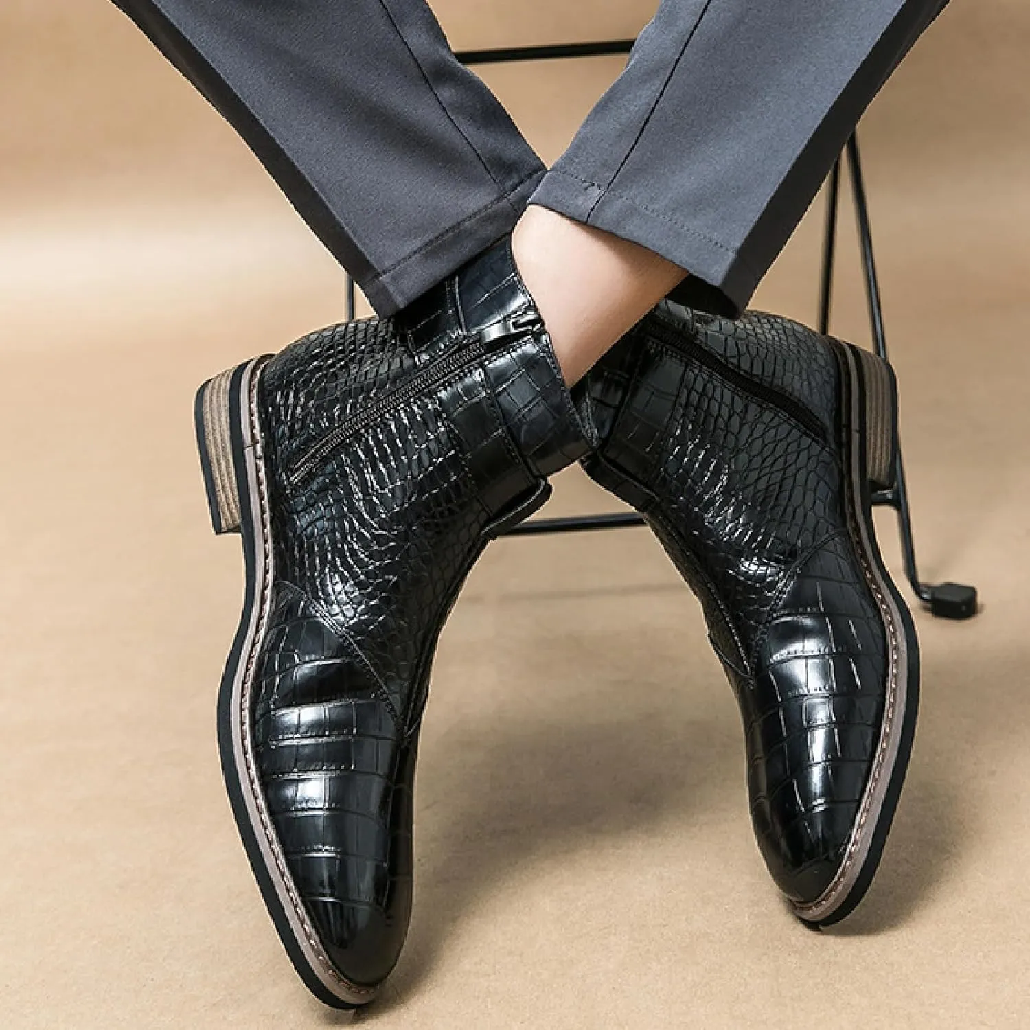 Men's Crocodile Print Leather Chelsea Ankle Boots With Side Zipper Fashion Pointed Toe Ankle Buckle Strap Low Heels Business Dress Booties