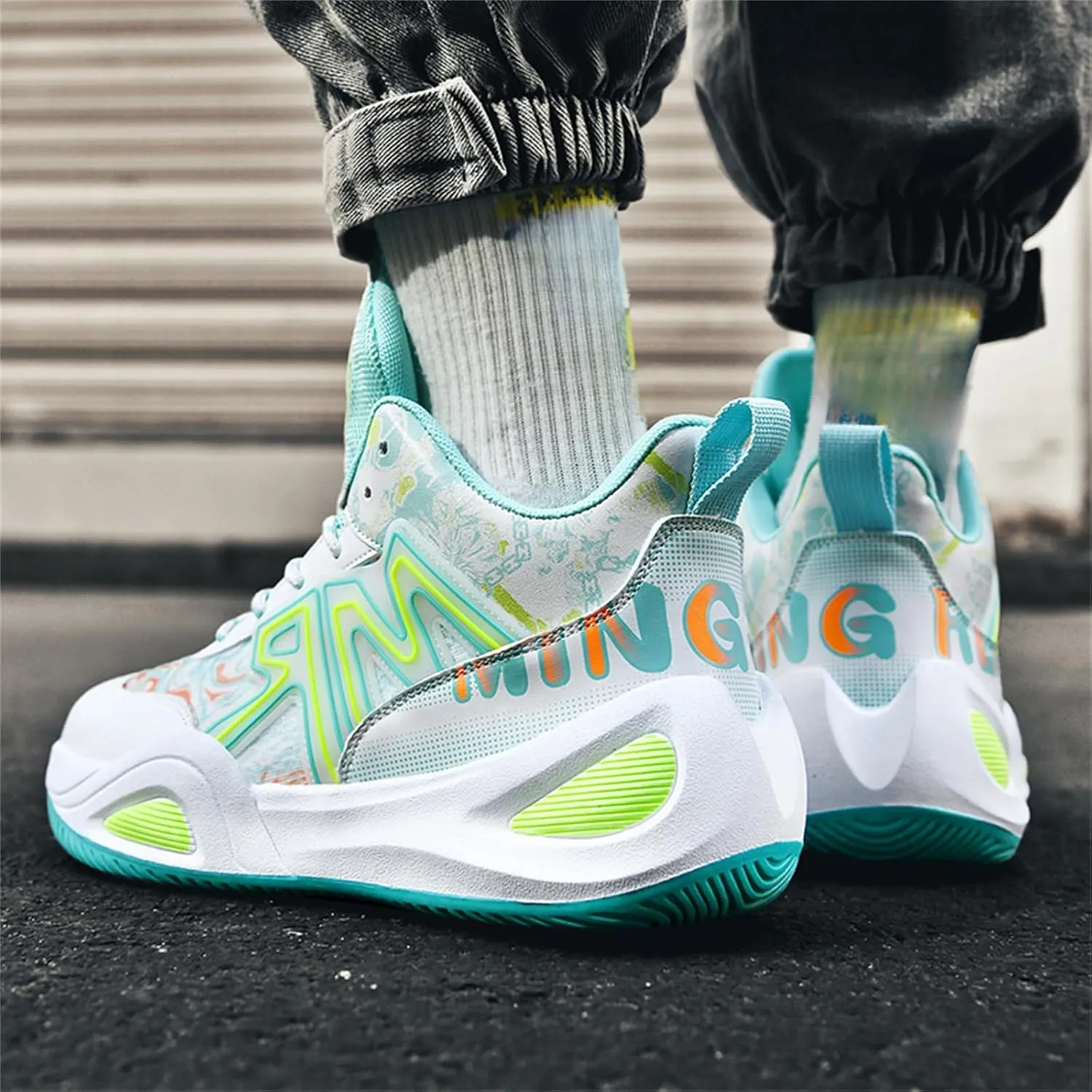 Men's Lace Up Basketball Shoes with Arch Support Fashion High-Top Breathable Sports Sneakers Running Walking Shoes