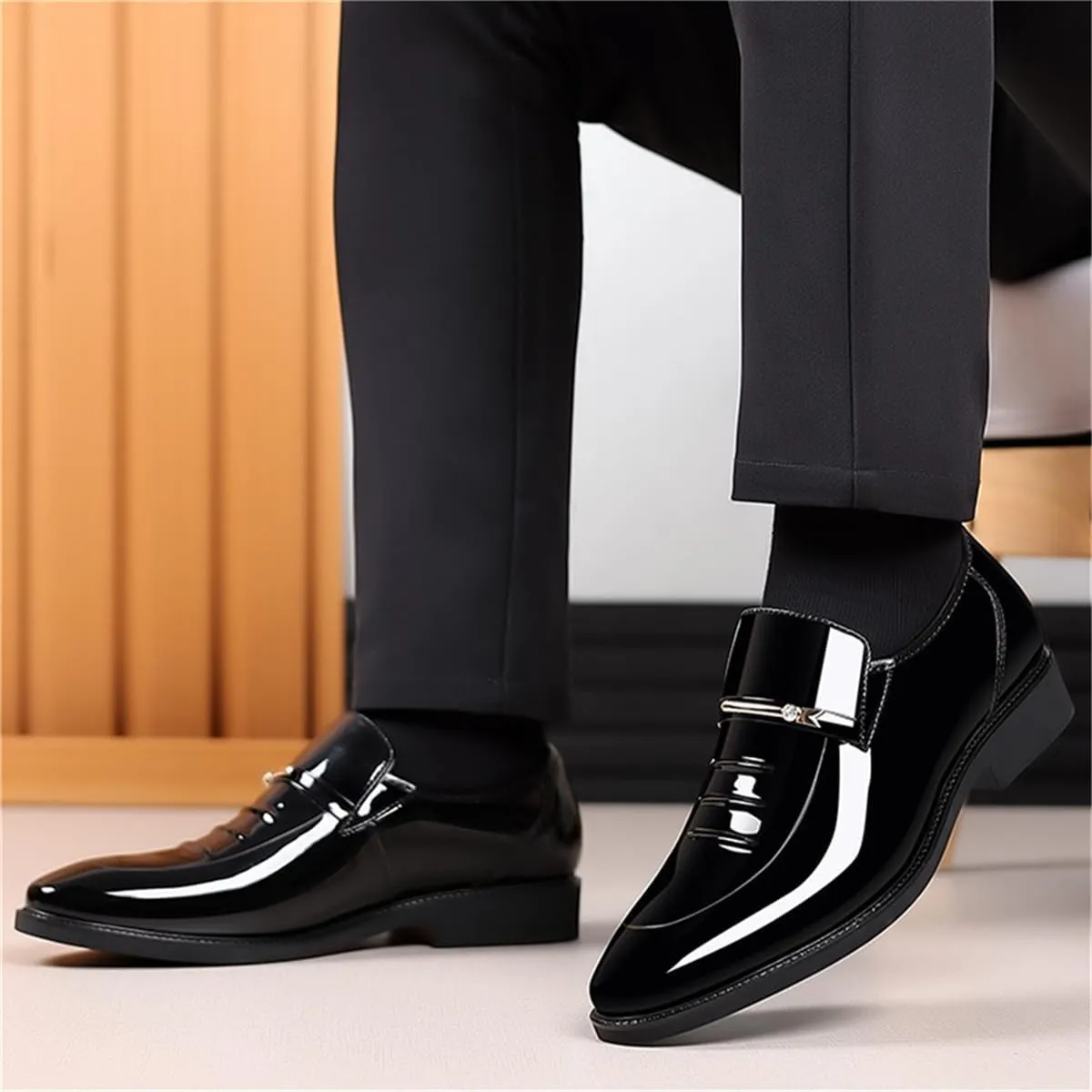 Men's Vintage Patent Leather Dress Loafers Formal Shoes Business Slip On Tuxedo Suit Shoes for Mens Black