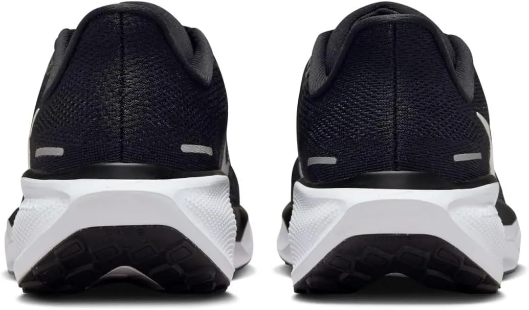 NIKE Women's Running Shoe