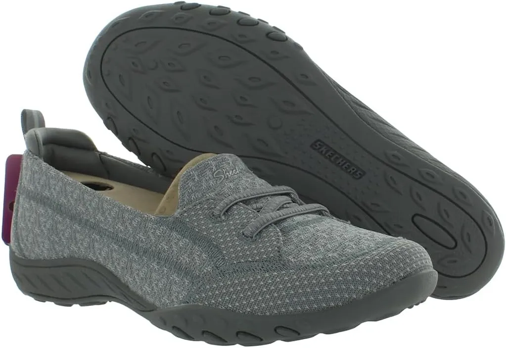 Skechers Women's Relaxed Fit Breathe-Easy Holding Line Slip-On Sneaker