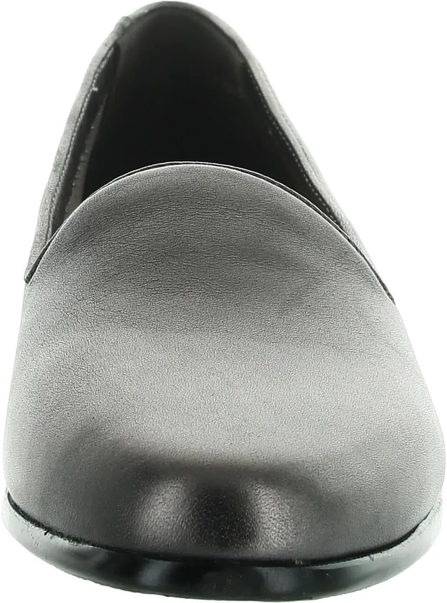 Trotters Women's Liz Lux Loafer Flat