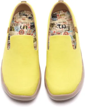UIN Women's Slip On Loafers Lightweight Sneakers Flats Walking Casual Art Painted Travel Shoes Spray It