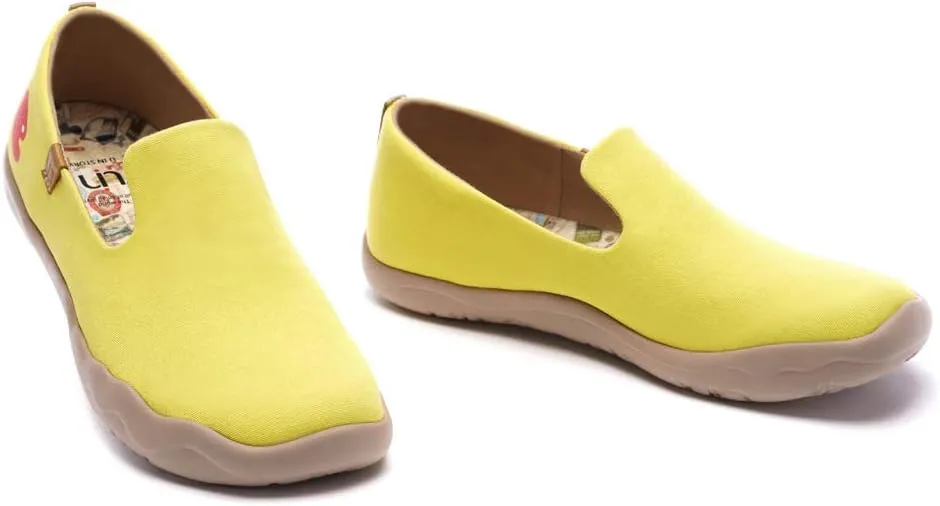 UIN Women's Slip On Loafers Lightweight Sneakers Flats Walking Casual Art Painted Travel Shoes Spray It