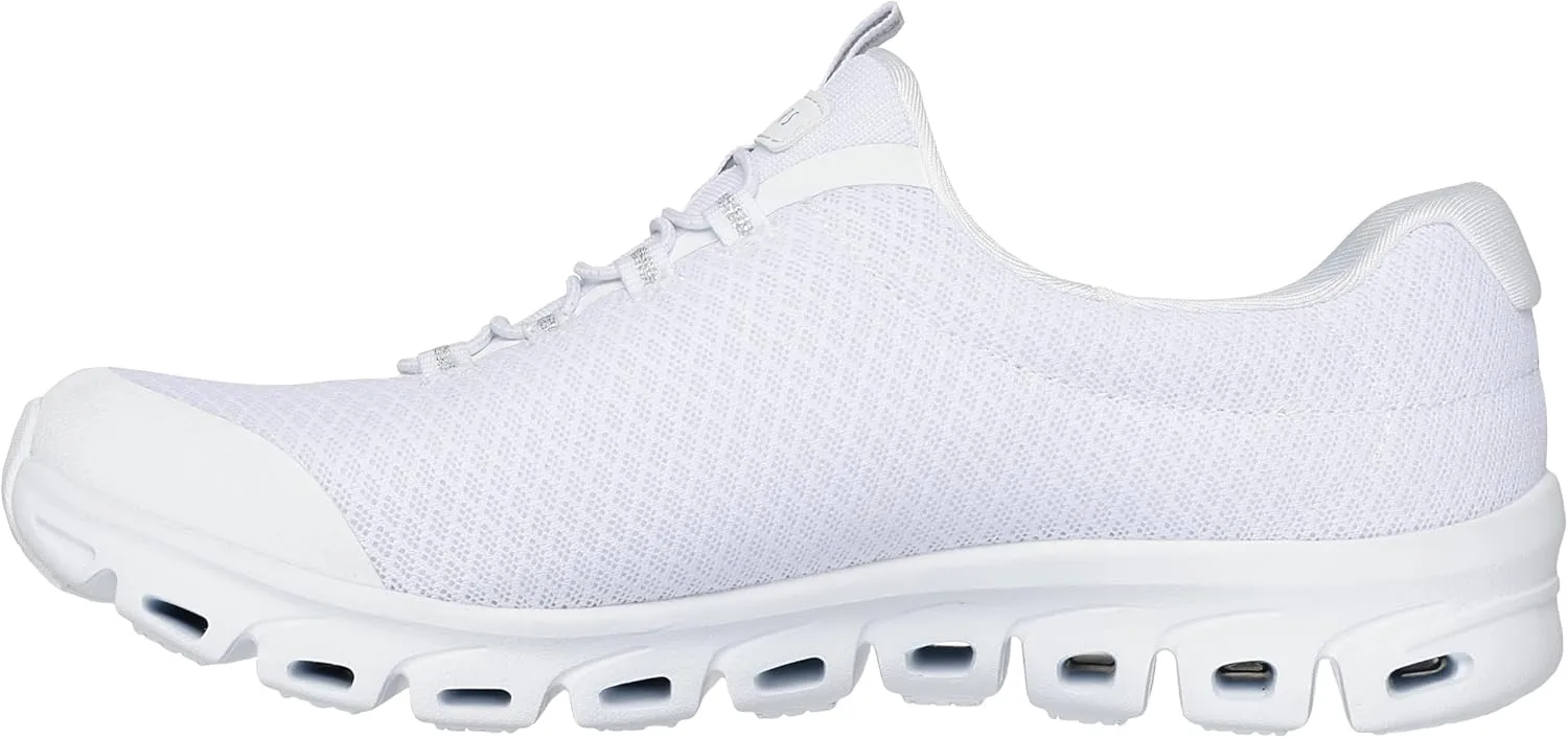 Women's Glide-Step-Resilience Sneaker