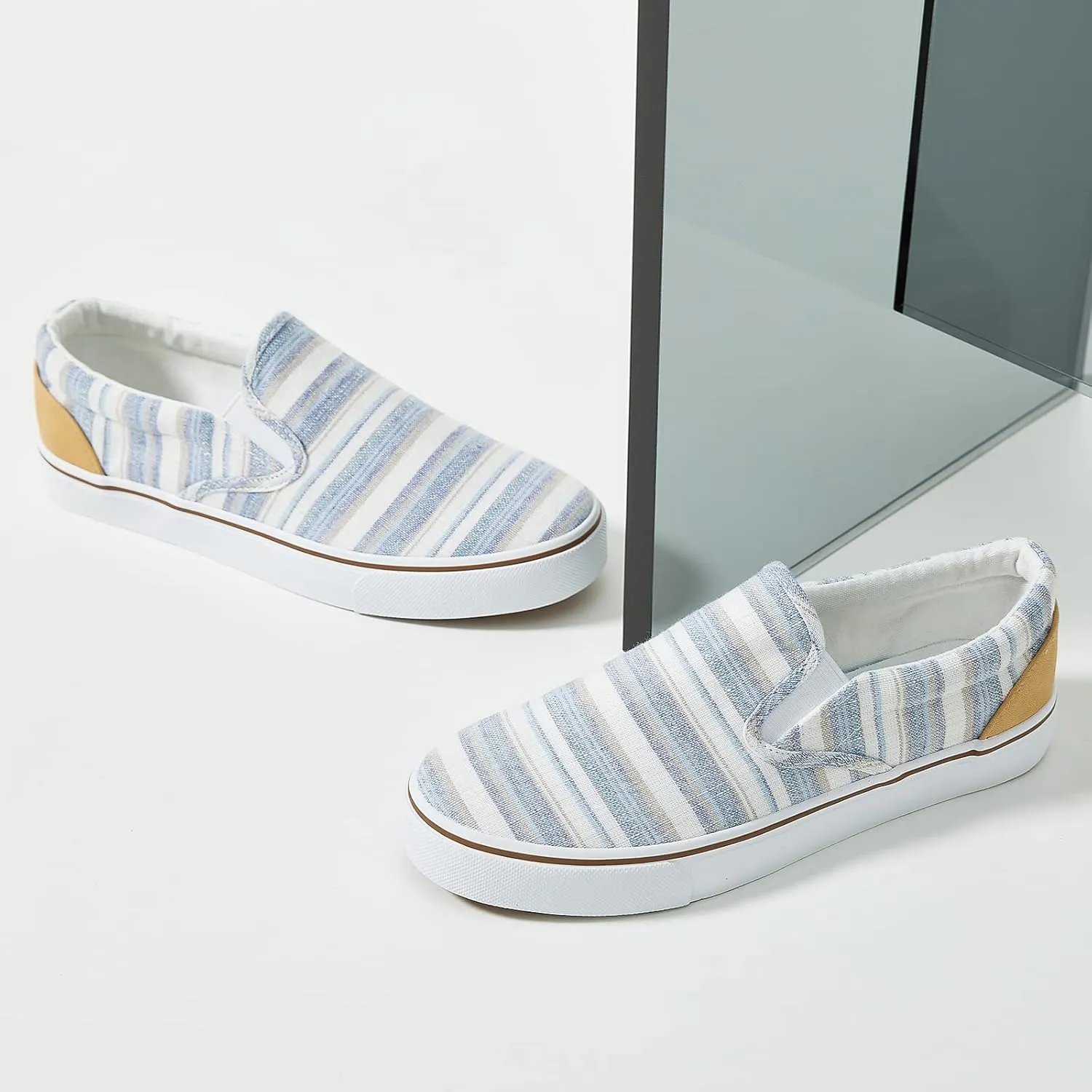 Women's Slip on Shoes Canvas Sneakers Loafers Non Slip Shoes Low Top Casual Shoes