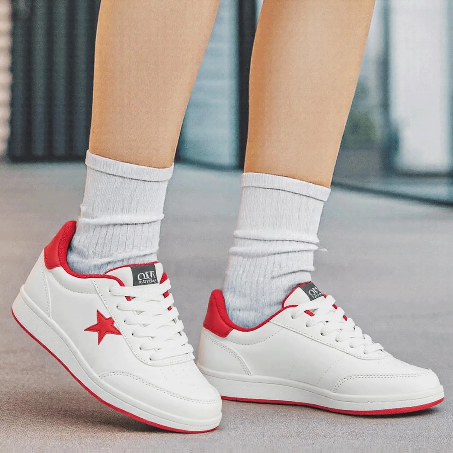 Women's Star Sneaker Lace Up Low Top Comfortable Cushioned Walking Shoes Casual Lightweight Breathable Tennis Shoes